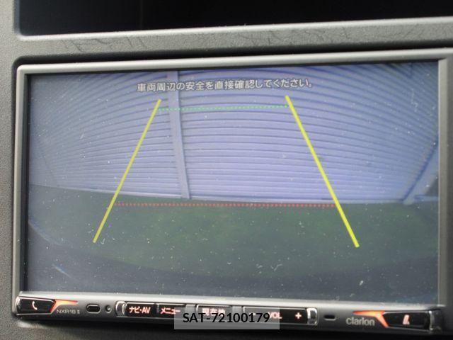 Subaru IMPREZA 2018-08 8207957-5