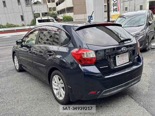 Subaru IMPREZA 2015-02 8230392-2
