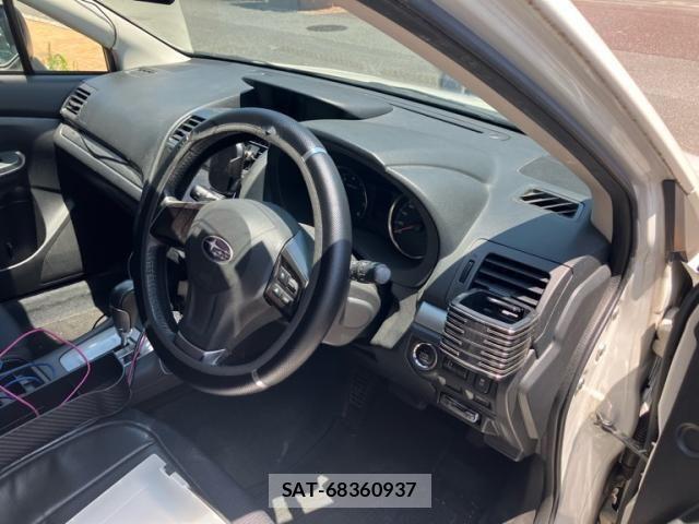 Subaru IMPREZA 2012-02 8230396-11