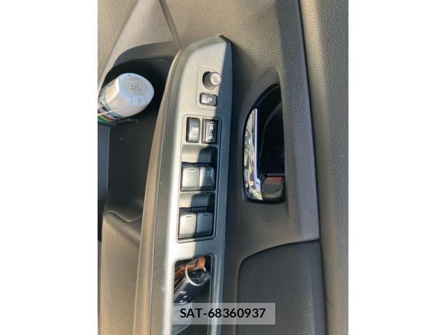 Subaru IMPREZA 2012-02 8230396-17