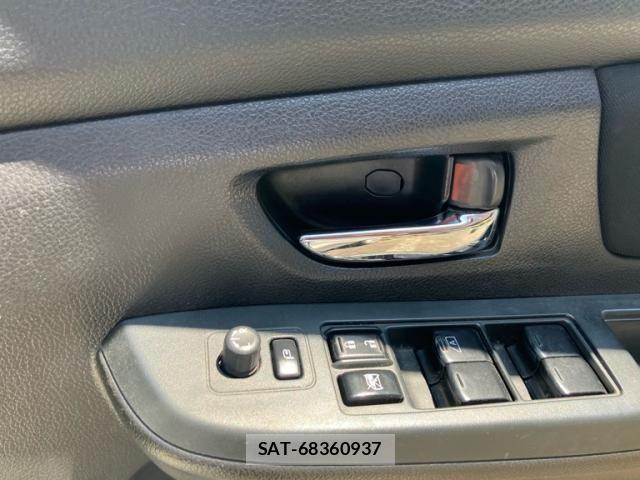 Subaru IMPREZA 2012-02 8230396-21
