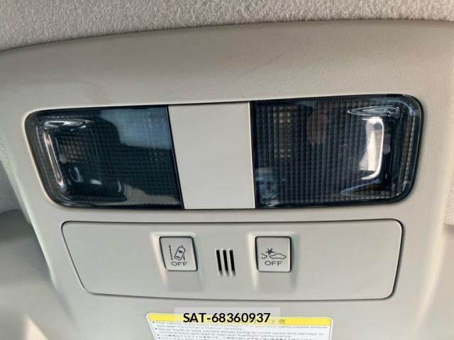 Subaru IMPREZA 2012-02 8230396-26