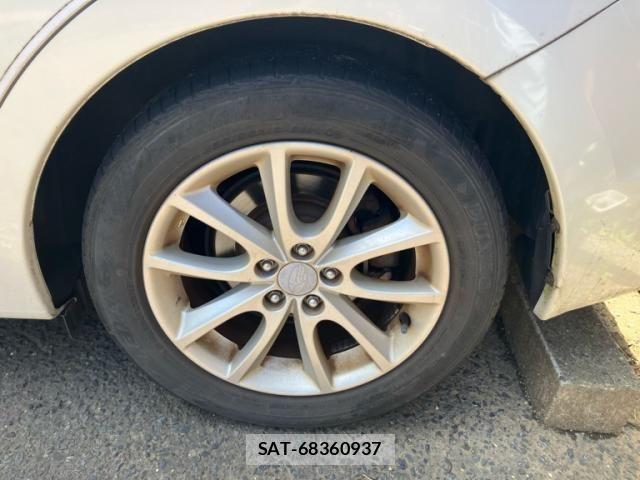 Subaru IMPREZA 2012-02 8230396-7