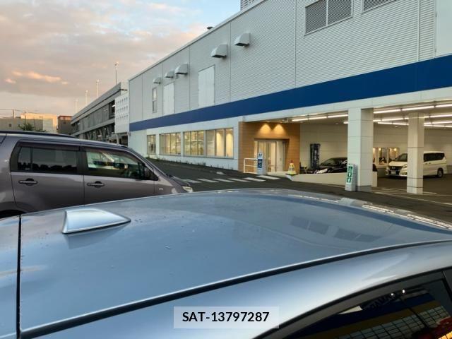 Subaru IMPREZA 2017-01 8230393-9
