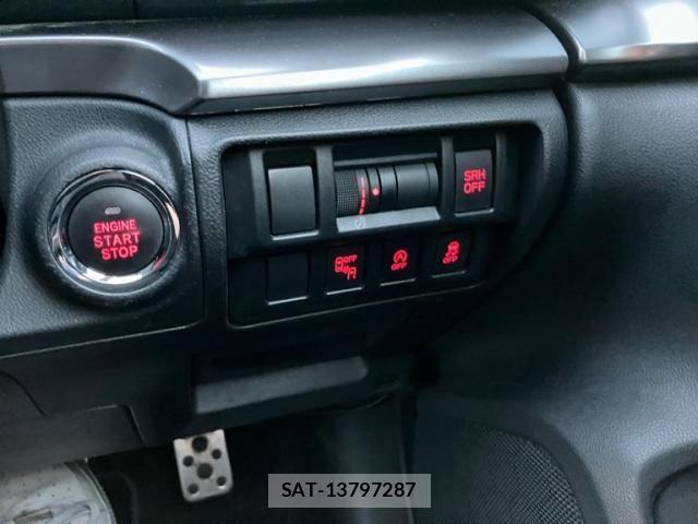 Subaru IMPREZA 2017-01 8230393-15