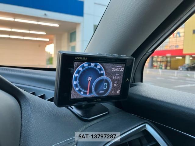 Subaru IMPREZA 2017-01 8230393-18