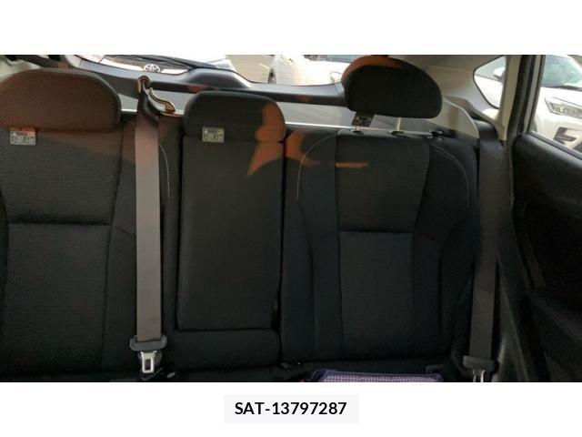 Subaru IMPREZA 2017-01 8230393-21