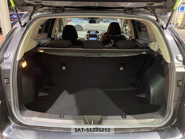 Subaru IMPREZA 2017-08 8230390-11