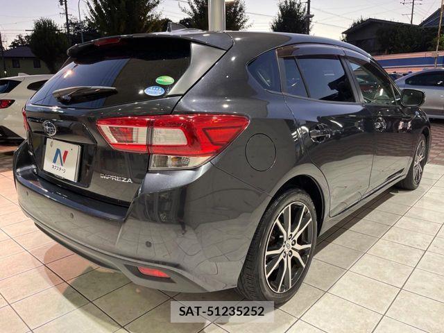 Subaru IMPREZA 2017-08 8230390-17