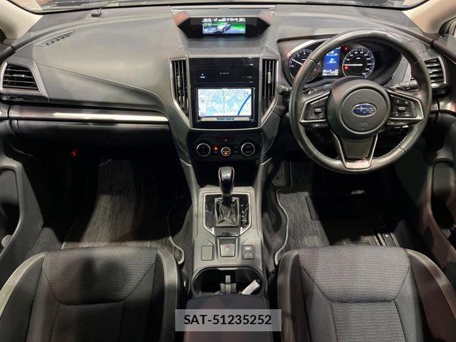 Subaru IMPREZA 2017-08 8230390-1
