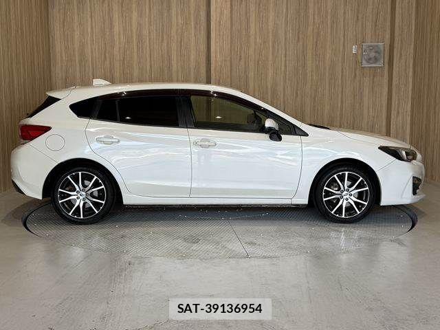 Subaru IMPREZA 2017-03 8230391-17