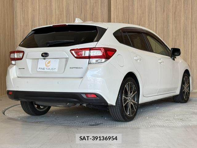 Subaru IMPREZA 2017-03 8230391-18