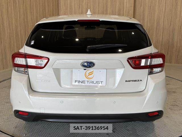 Subaru IMPREZA 2017-03 8230391-19