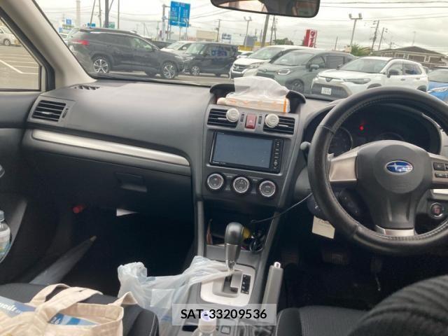 Subaru IMPREZA 2013-12 8245478-17