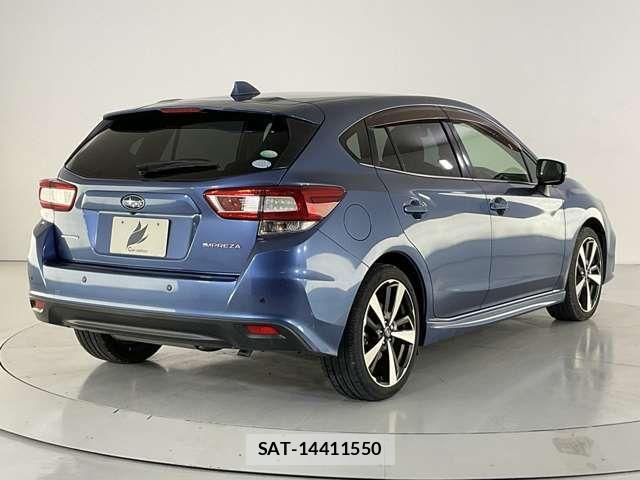Subaru IMPREZA 2017-03 8314854-5