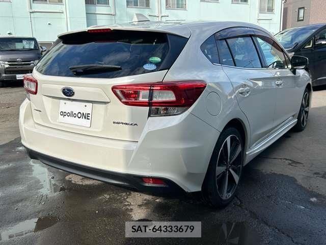 Subaru IMPREZA 2017-06 8336269-3