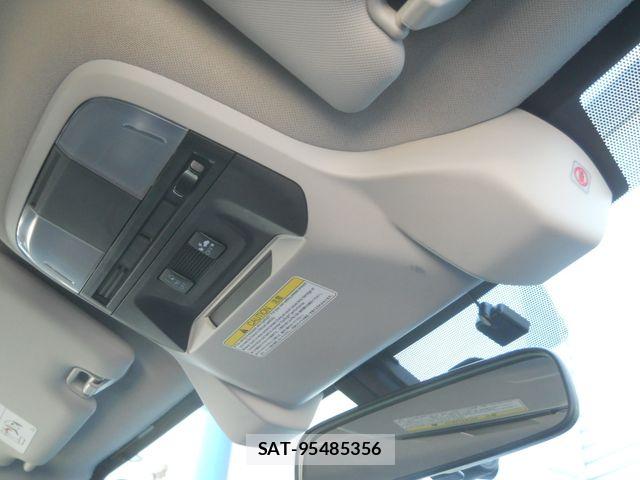 Subaru IMPREZA 2022-04 8336268-23