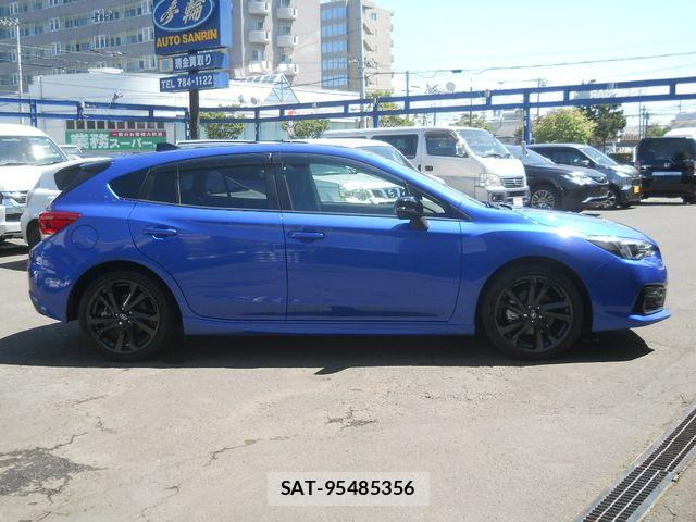 Subaru IMPREZA 2022-04 8336268-3