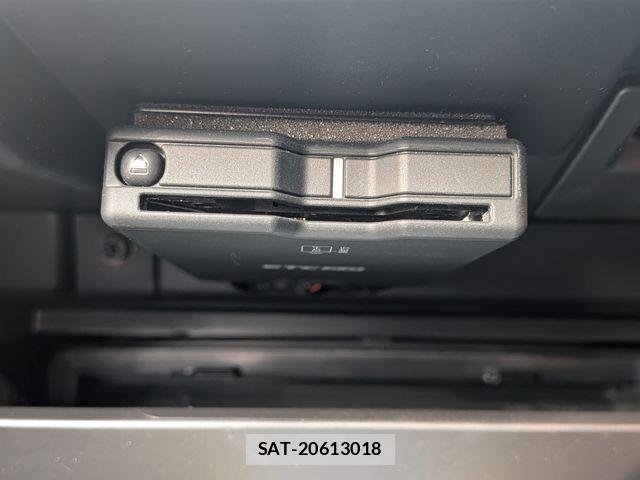 Subaru IMPREZA 2022-04 8336270-9