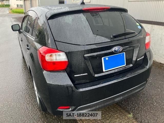 Subaru IMPREZA 2012-03 8366395-2