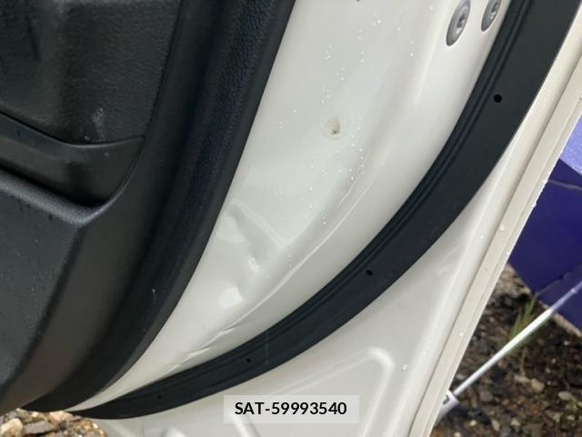 Subaru IMPREZA 2018-04 8366396-29