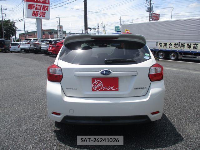 Subaru IMPREZA 2015-04 8366398-4