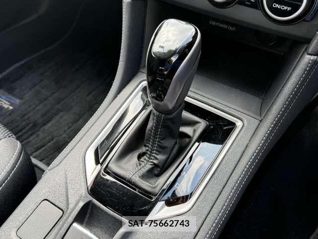 Subaru IMPREZA 2016-10 8412942-12