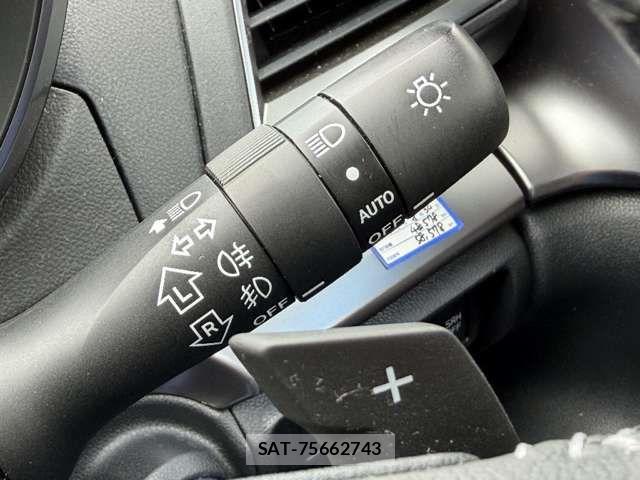Subaru IMPREZA 2016-10 8412942-17