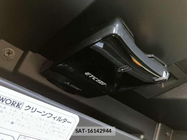 Subaru IMPREZA 2018-07 8457701-11