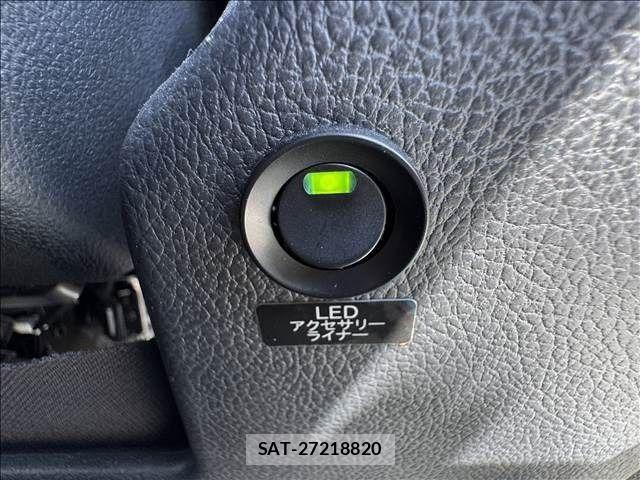 Subaru IMPREZA 2015-09 8562207-28