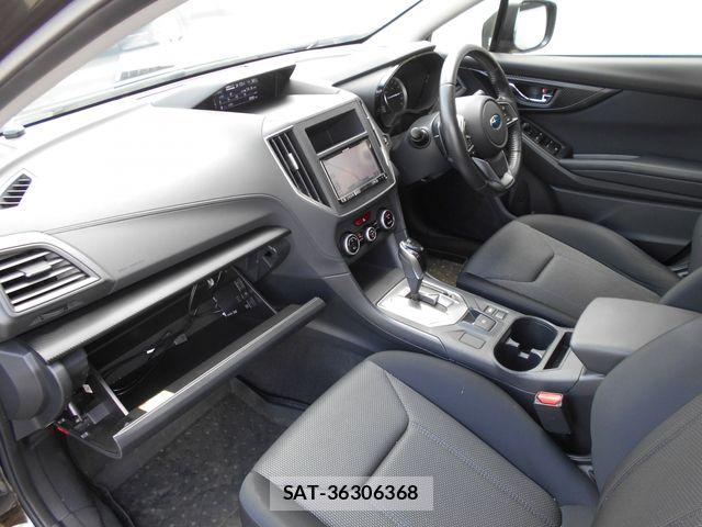 Subaru IMPREZA 2018-03 8562204-3