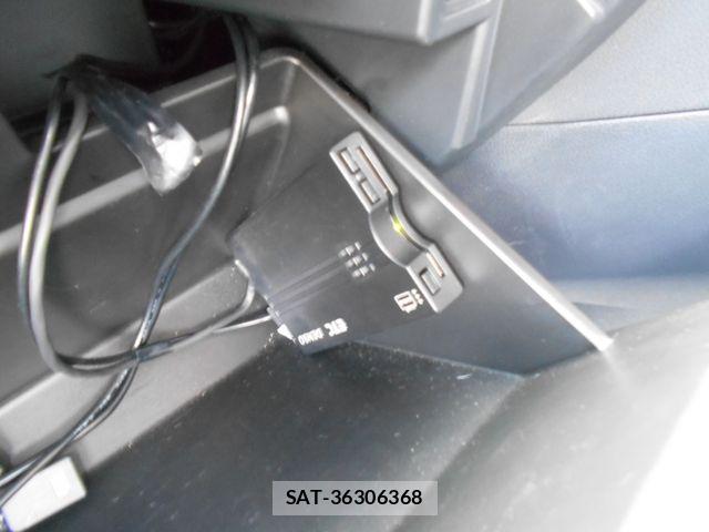 Subaru IMPREZA 2018-03 8562204-4