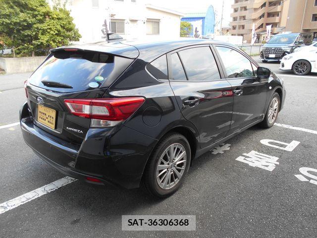Subaru IMPREZA 2018-03 8562204-5