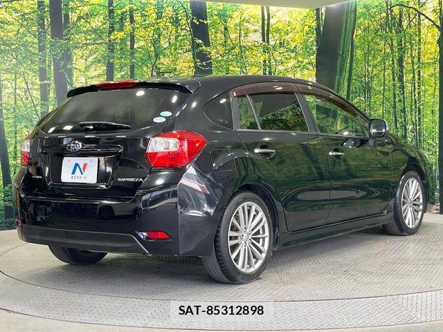 Subaru IMPREZA 2014-05 8627197-16
