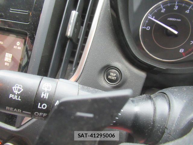 Subaru IMPREZA 2017-01 8659529-18
