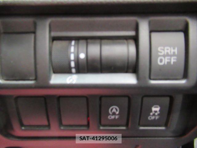Subaru IMPREZA 2017-01 8659529-24