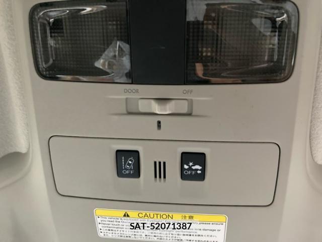 Subaru IMPREZA 2016-03 8742821-22
