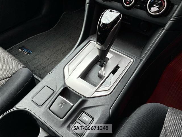 Subaru IMPREZA 2018-09 8796246-13