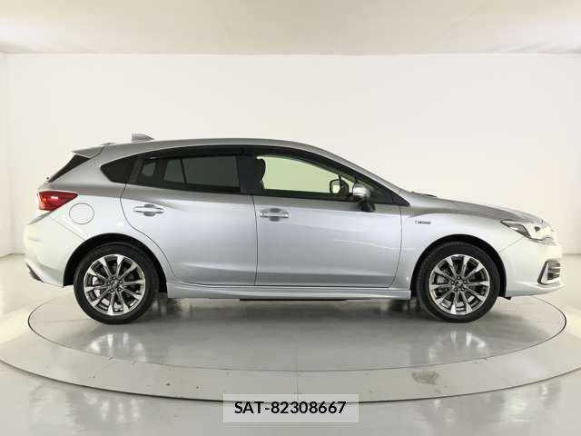 Subaru IMPREZA 2022-05 8829552-11
