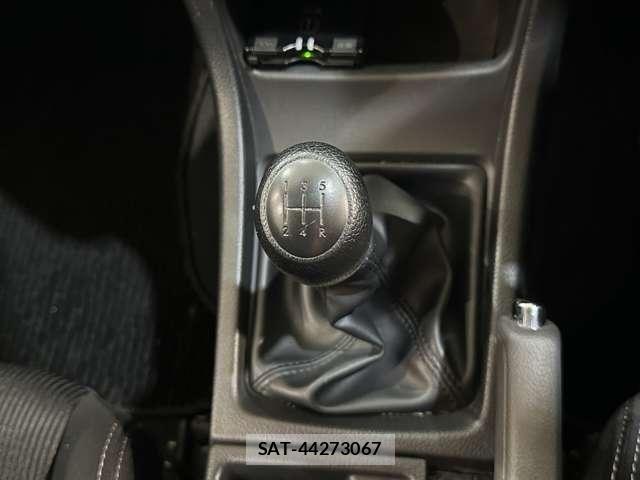 Subaru IMPREZA 2014-01 8849393-16