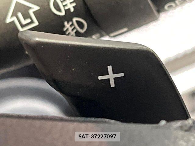 Subaru IMPREZA 2018-03 8841000-7