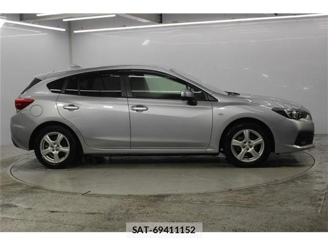 Subaru IMPREZA 2021-08 8849389-3