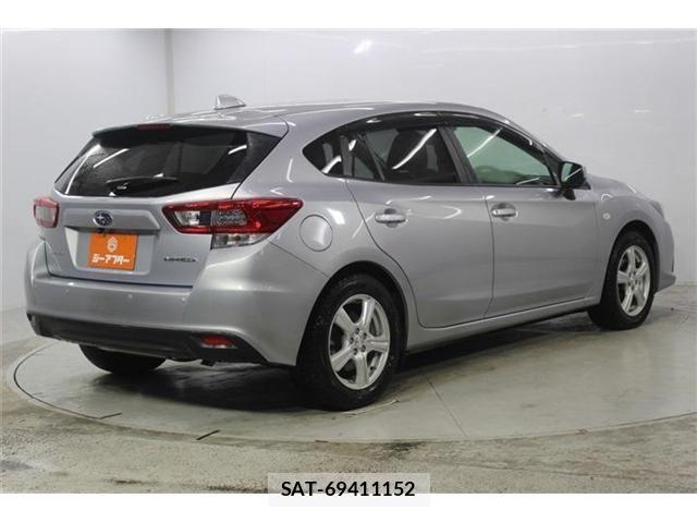 Subaru IMPREZA 2021-08 8849389-4