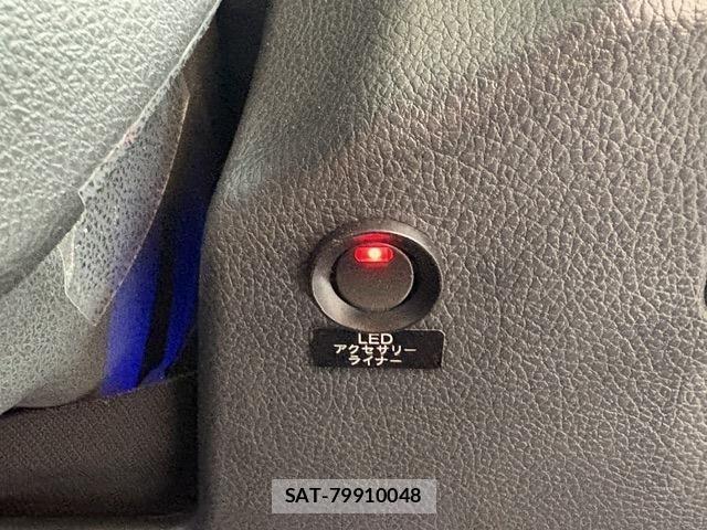 Subaru IMPREZA SPORT HYBRID 2016-02 8880173-22