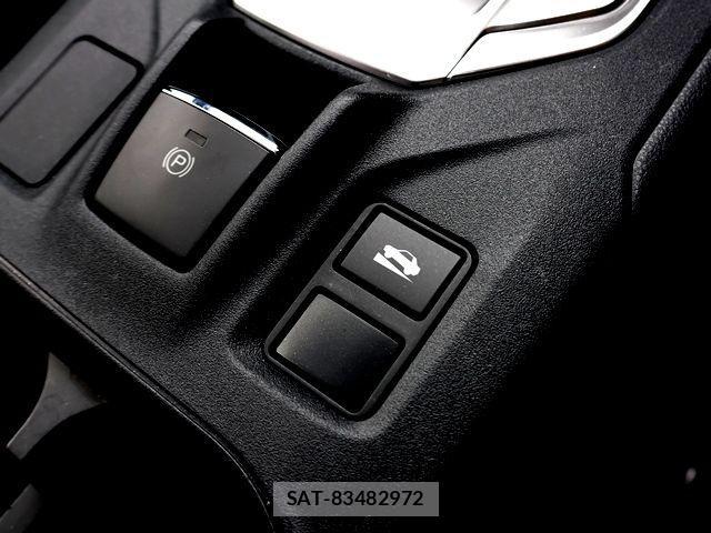 Subaru IMPREZA SPORTS 2017-01 1331318-18