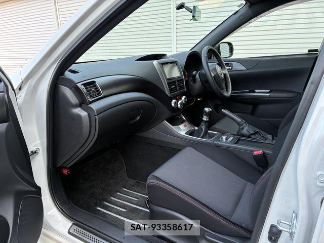 Subaru IMPREZA WRX 2013-09 7724325-12