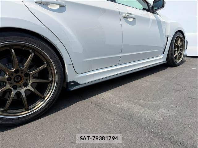 Subaru IMPREZA WRX 2012-03 8366402-14