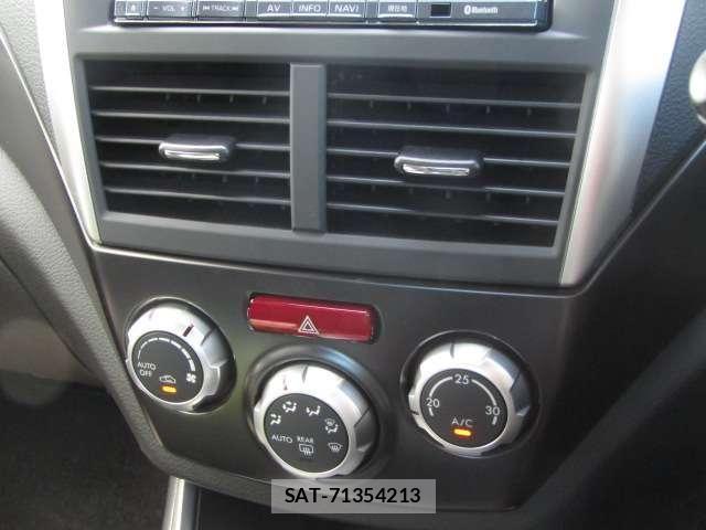 Subaru IMPREZA WRX 2011-11 8742829-12