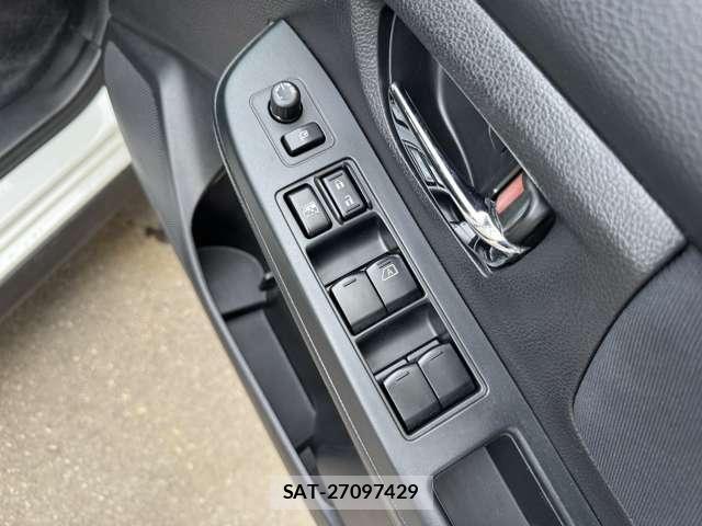 Subaru IMPREZA XV 2012-12 8130631-21
