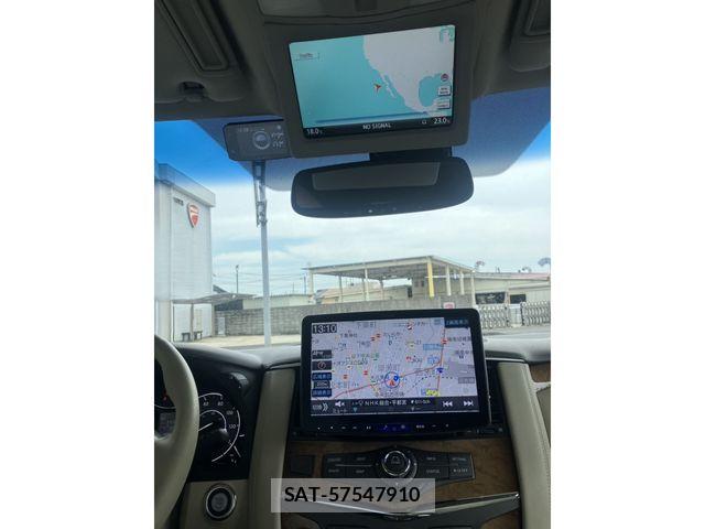 Infiniti QX56 2011-08 8314870-10